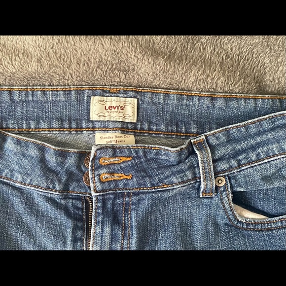 Women’s Levi’s - Picture 1 of 4